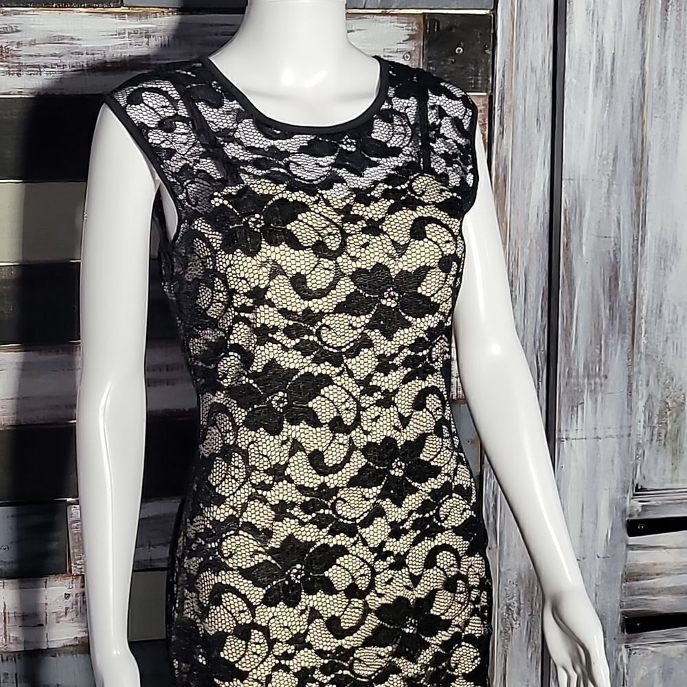 Black Floral Print Lace Dress Size Small